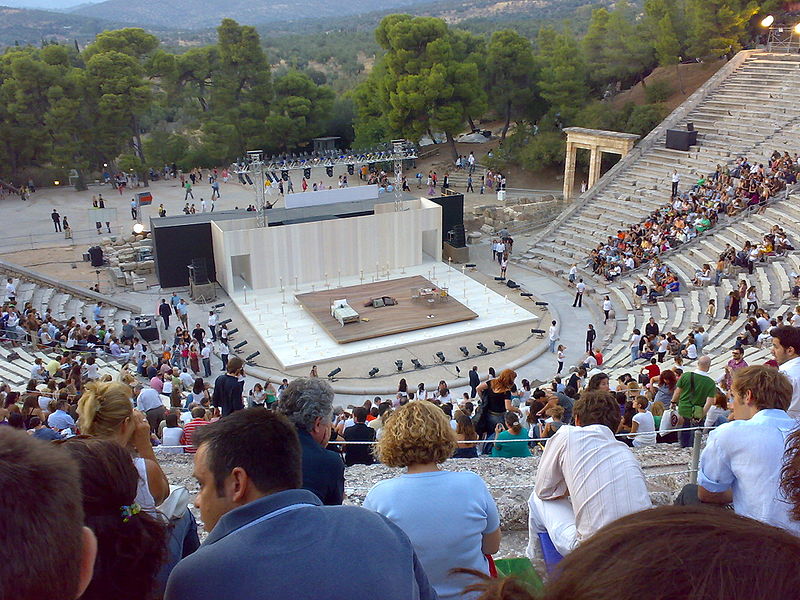 Fichier:Winter's Tale set in Epidaurus.jpg