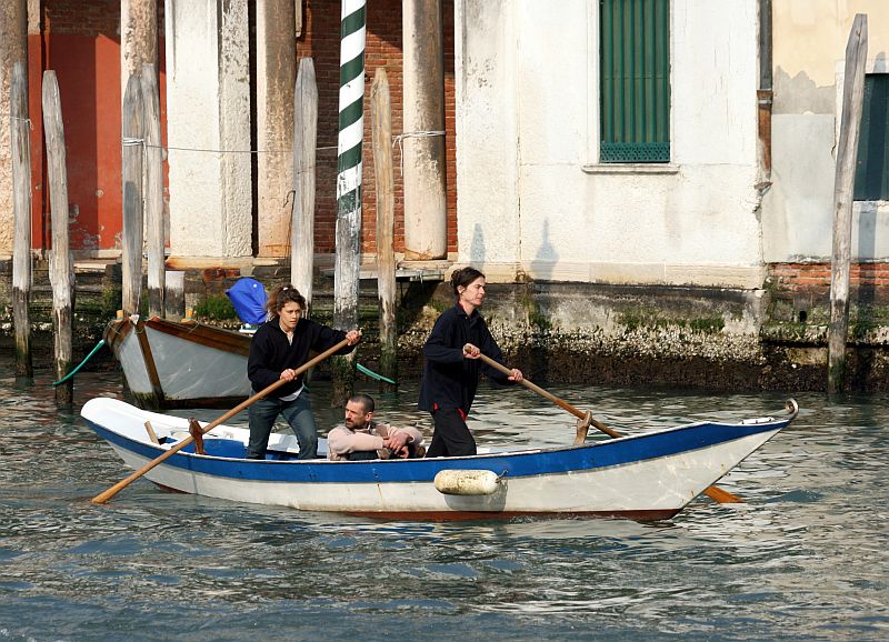 Fichier:Sandolo Grand Canal Venise.jpg