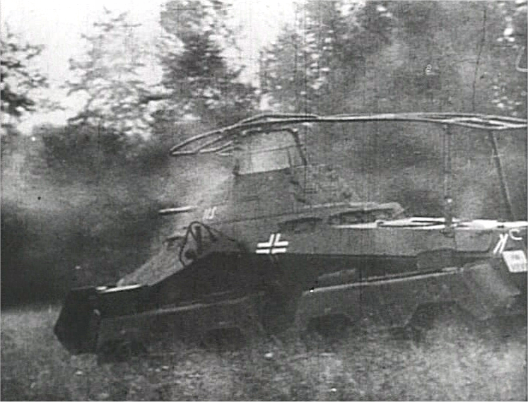 Fichier:SdKfz232-8rad-ardennes-france-1940.png