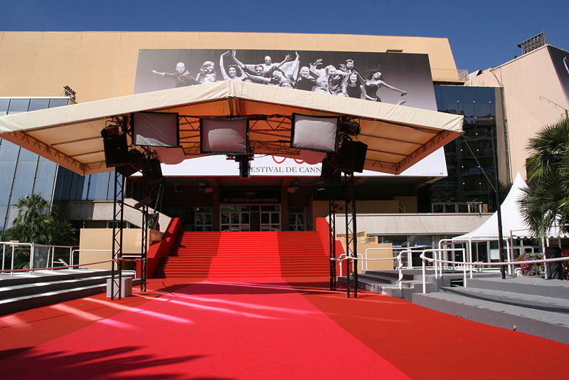 Fichier:Cannes festival palace 2007.jpg