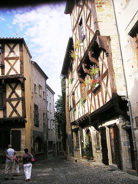 Fichier:Maisons du Moyen Age-Billon-Puy-de-Dôme.jpg