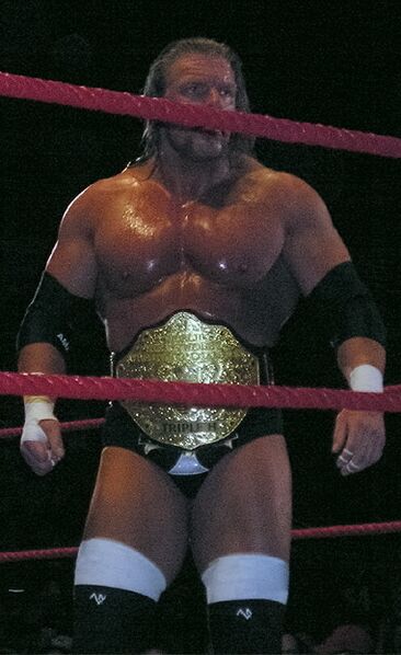 Fichier:Triple H-WorldHeavyweight-Champ@Commons.jpg