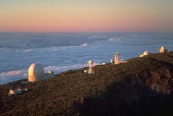 Ing telescopes sunset la palma july 2001.jpg