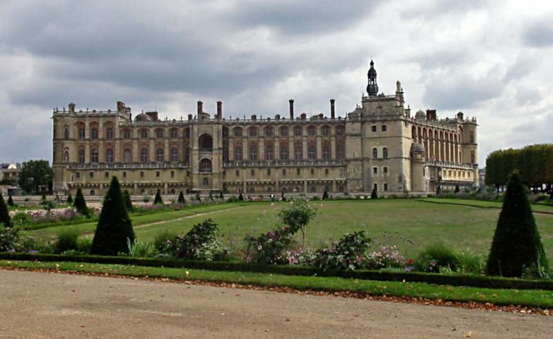 Fichier:Château de Saint-Germain-en-Laye01.jpg