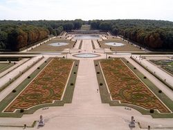 Vaux-le-Vicomte jardins.jpg