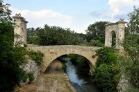 Pont Flavien, à Saint-Chamas (Bouches-du-Rhône).
