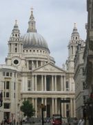 Christopher Wren : cathédrale Saint-Paul de Londres.