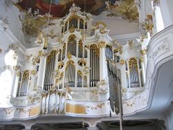 Orgel Roggenburg.jpg