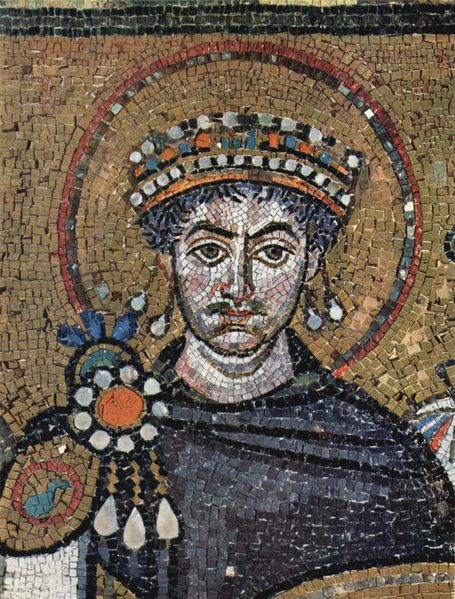 Fichier:Mosaïque de l'Empereur Justinien.jpg
