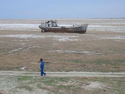 Assèchement mer d'Aral.jpg