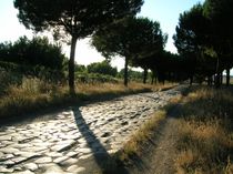 Voie Appienne (Via Appia), section dallée très usagée, à la sortie de Rome.