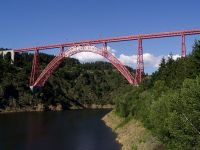 Le viaduc de Garabit, en Auvergne.