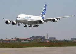 Airbus - 1er vol de l'A380.jpg
