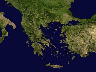 La Grèce, comprenant la Crète et les îles de la mer Égée, entre l'Italie et la Turquie, vue par satellite.
