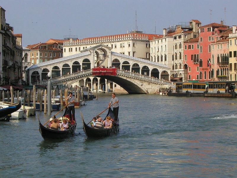 Fichier:Venise - pont du Rialto.jpg