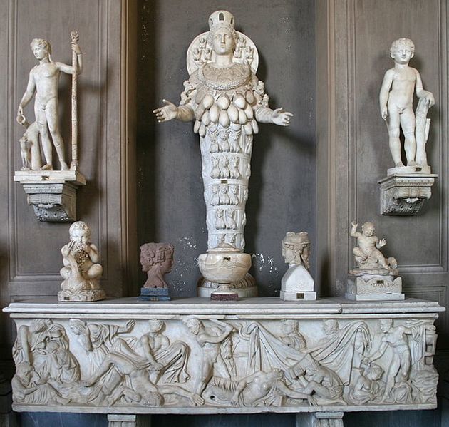 Fichier:Artemis d'Ephèse Vatican.jpg