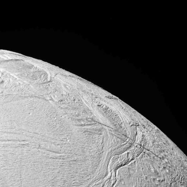 Fichier:Encelade2.jpg