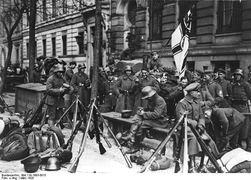Файл:Nacionalisty Kappovskij putch Berlin 1920.jpg