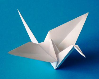 Файл:Origami v forme zhuravlja.jpg